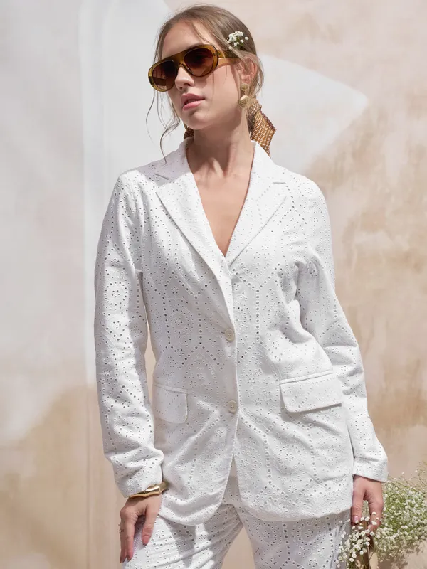 Vara By Vishudh Women White Open Front Blazer