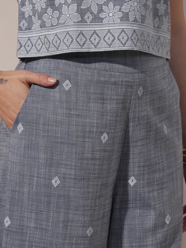 Vara By Vishudh Women Blue Top With Trouser