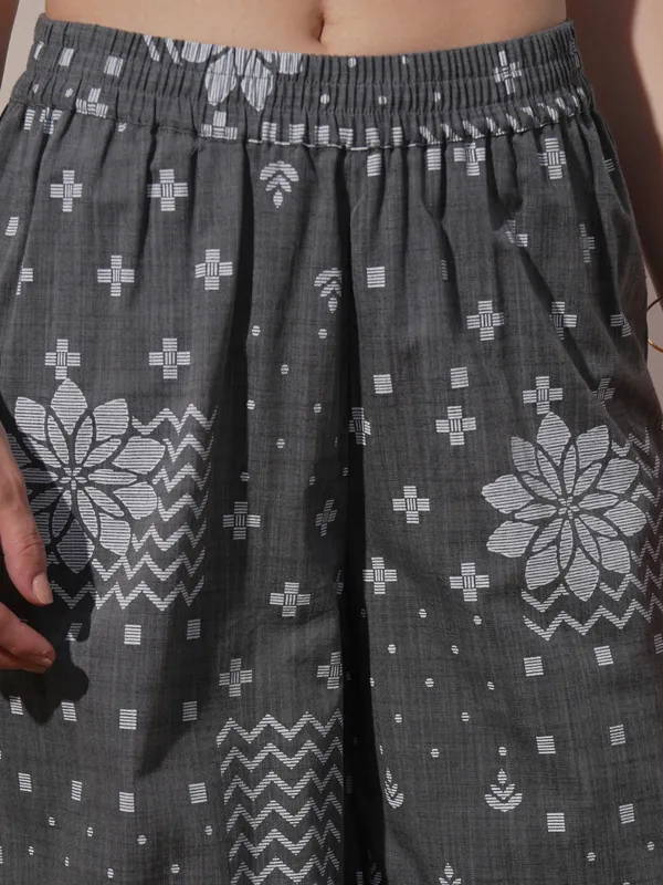 Women Kurta With Palazzo