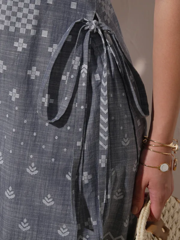 Vara By Vishudh Women Blue Printed Kurta With Palazzo