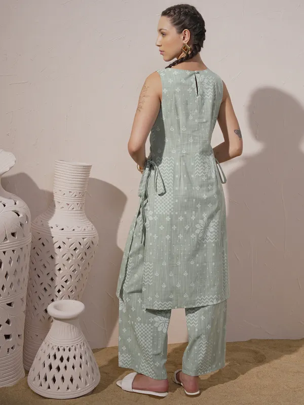 Women Kurta With Palazzo