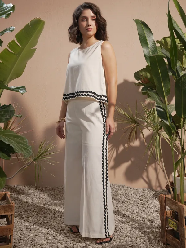 Vara By Vishudh Women Off White Top With Trouser