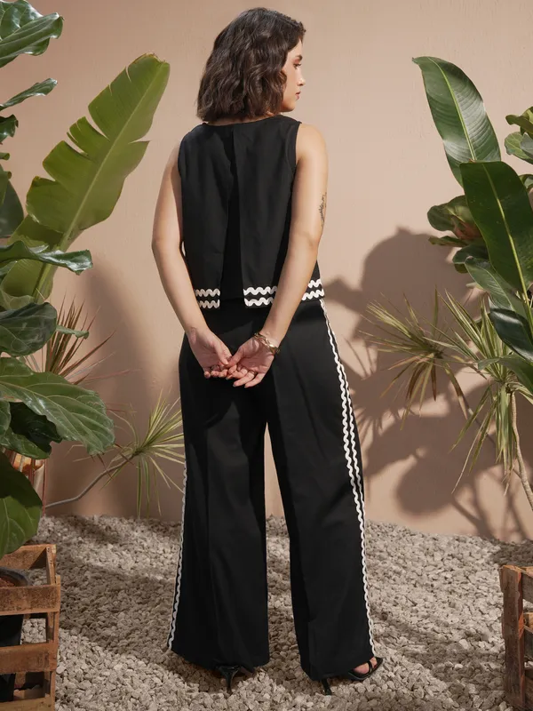 Vara By Vishudh Women Black Top With Trouser