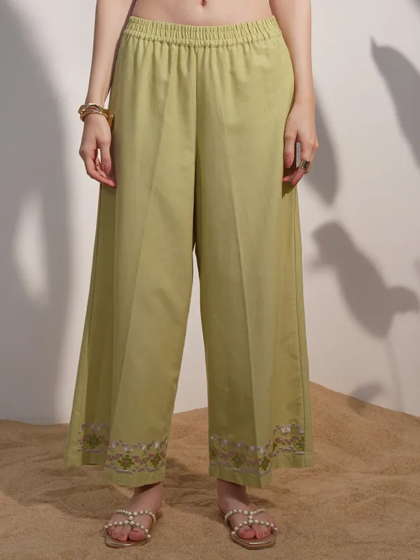 Vara By Vishudh Women Green Top With Trouser