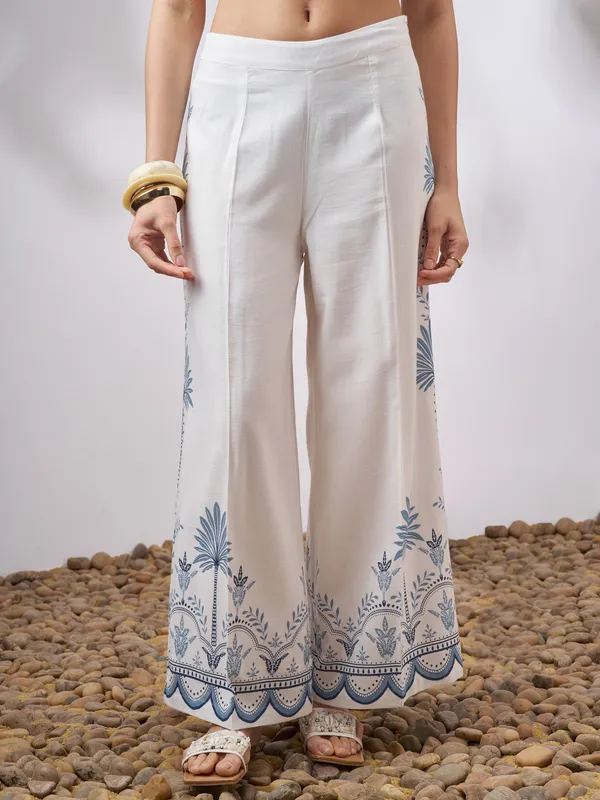 Vara By Vishudh Women Off White Top With Palazzo Co-Ords