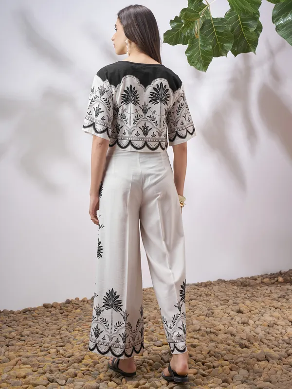 Vara By Vishudh Women Off White Top With Palazzo Co-Ords