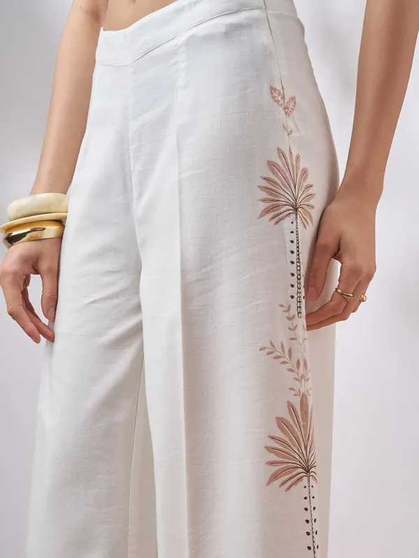 Vara By Vishudh Women Tan Top With Palazzo Co-Ords