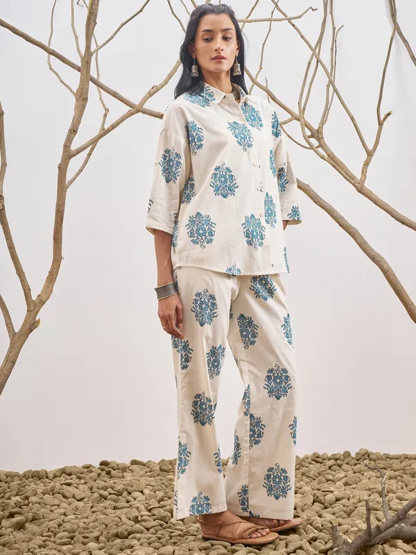 Vara By Vishudh Women Off White Shirt With Trouser