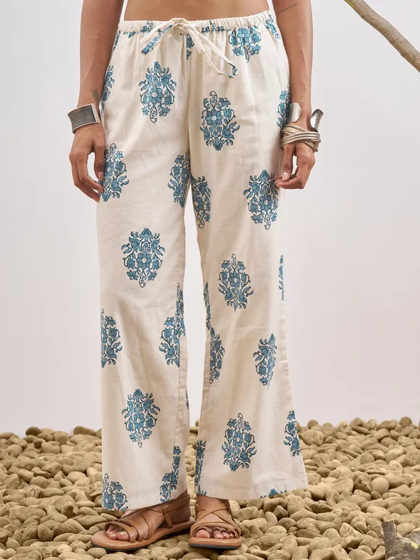 Vara By Vishudh Women Off White Shirt With Trouser