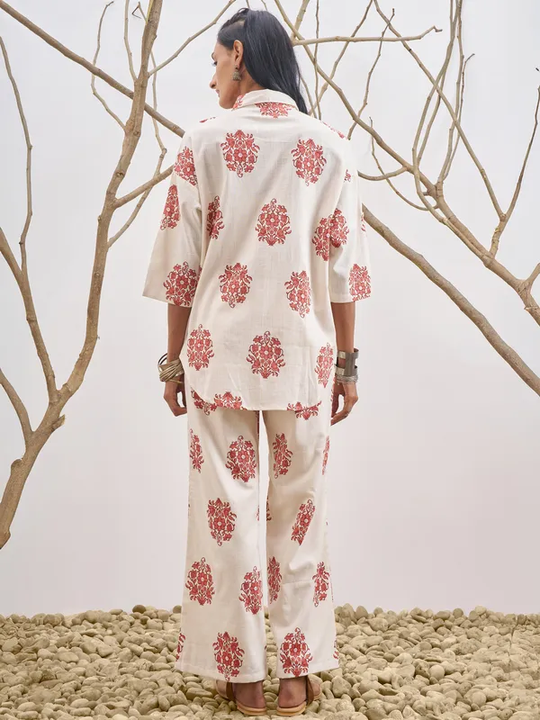 Vara By Vishudh Women Off White Shirt With Trouser