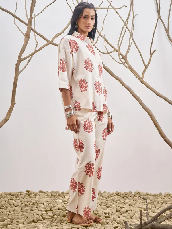 Vara By Vishudh Women Off White Shirt With Trouser