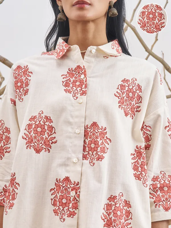 Vara By Vishudh Women Off White Shirt With Trouser