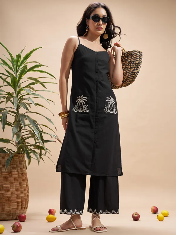Vara By Vishudh Women Black Top With Trouser Co-Ords