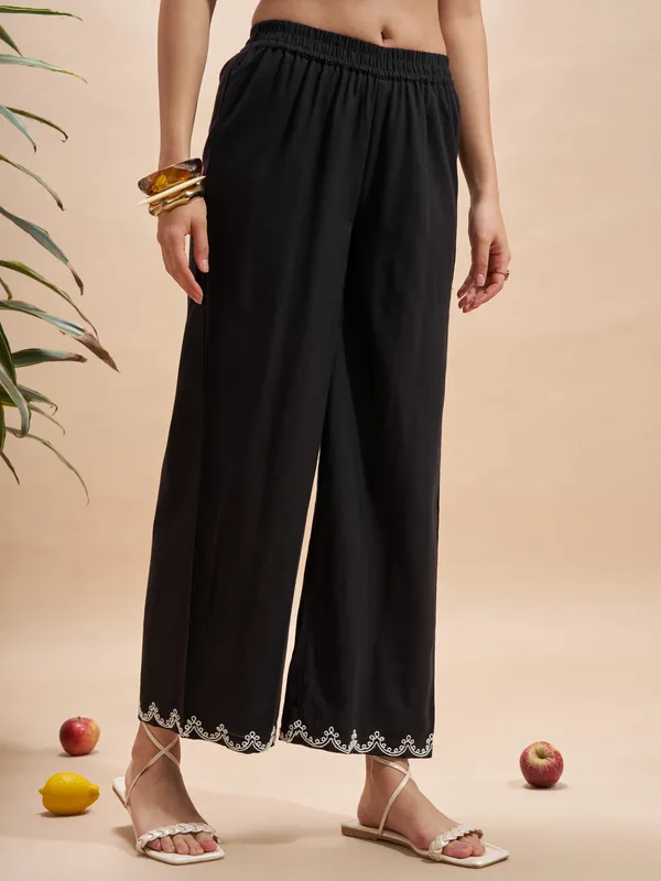 Vara By Vishudh Women Black Top With Trouser Co-Ords