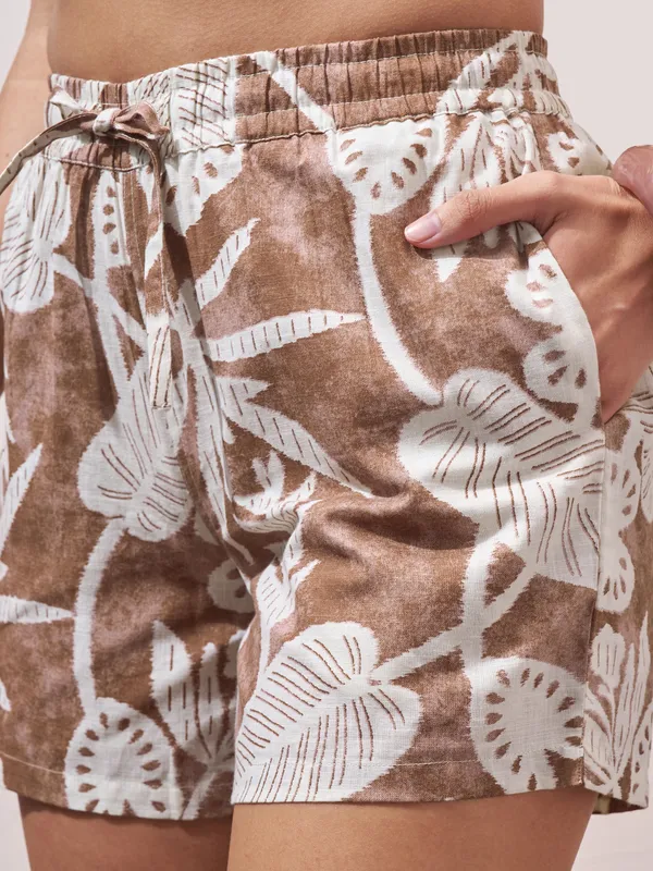 Vara By Vishudh Women Brown Shirt With Shorts Co-Ords