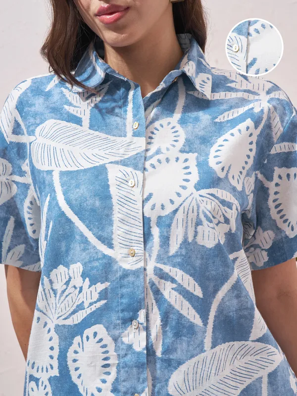 Vara By Vishudh Women Blue Shirt With Shorts Co-Ords