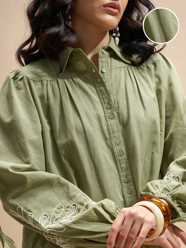 Vara By Vishudh Women Olive Shirt With Shorts Co-Ords