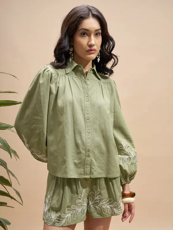 Vara By Vishudh Women Olive Shirt With Shorts Co-Ords