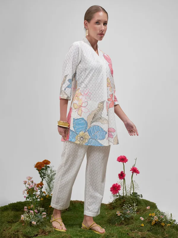 Vara By Vishudh Women Off White Shirt With Palazzo Co-Ords