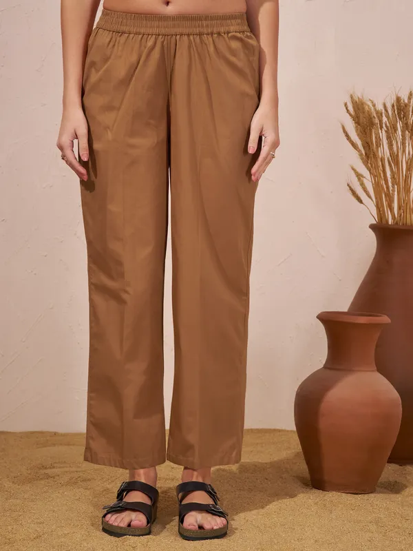 Vara By Vishudh Women Brown Printed Kurta With Trouser