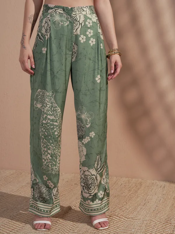 Vara By Vishudh Women Green Top With Trouser Co-Ords