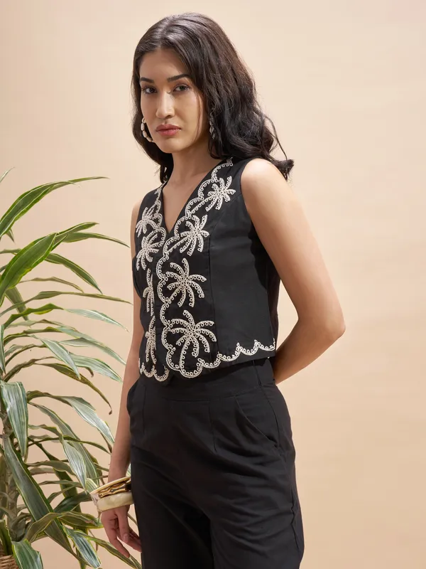 Vara By Vishudh Women Black Embroidered Regular Top