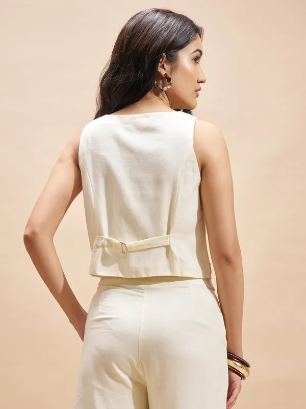 Vara By Vishudh Women Cream Embroidered Regular Top