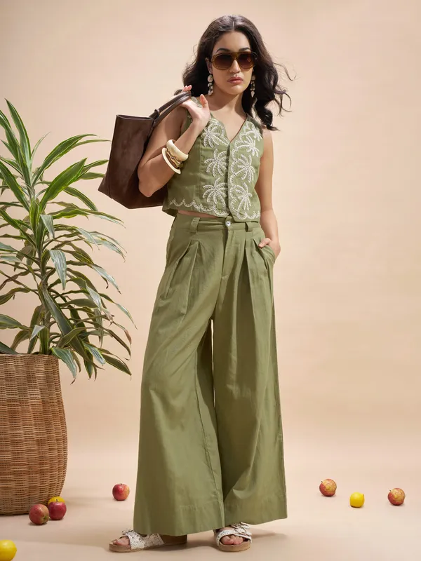 Vara By Vishudh Women Olive Embroidered Regular Top