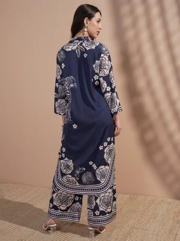 Vara By Vishudh Women Navy Blue Printed Kurta With Trouser