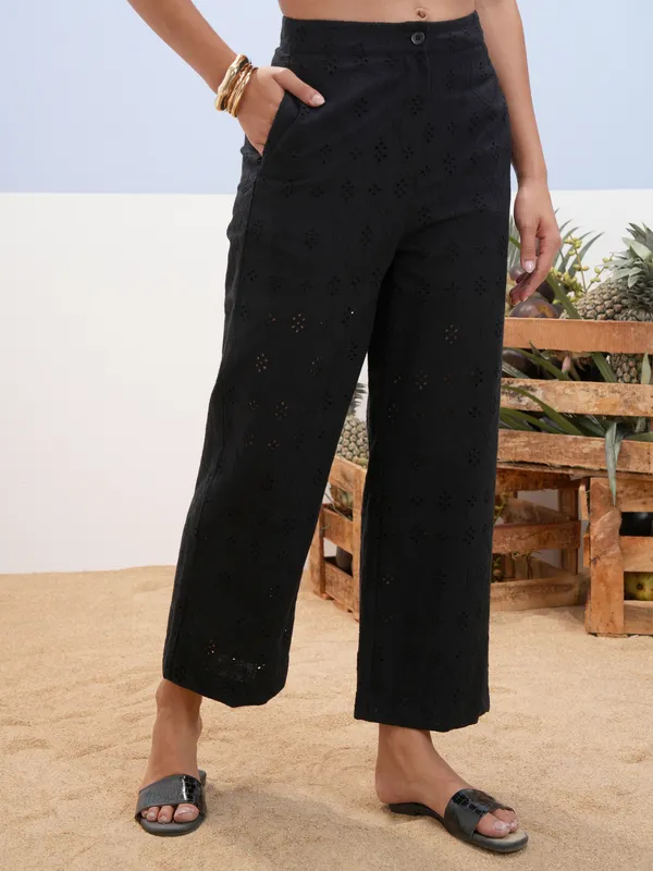 Vara By Vishudh Women Black Embroidered Regular Fit Casual Trouser