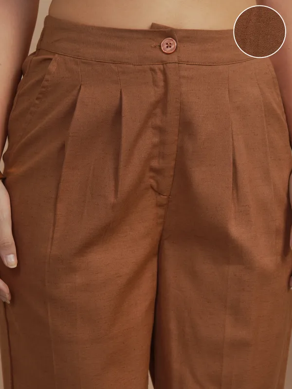 Vara By Vishudh Women Brown Solid Straight Fit Casual Trouser