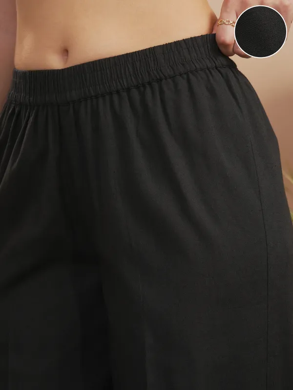 Vara By Vishudh Women Black Solid Regular Fit Casual Trouser