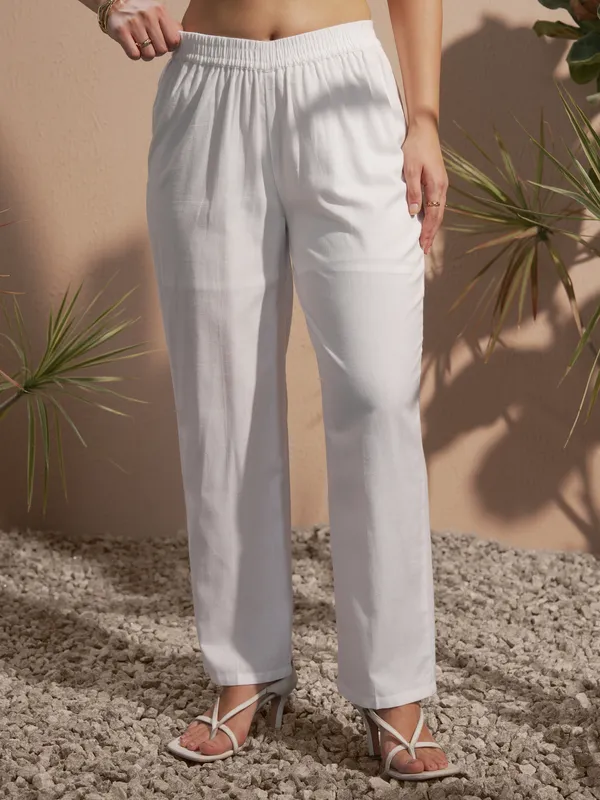 Solid Regular Fit Casual Trouser