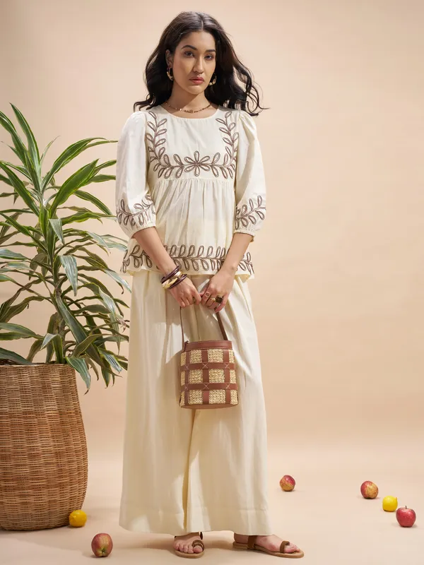 Vara By Vishudh Women Cream Wide Leg Casual Trouser