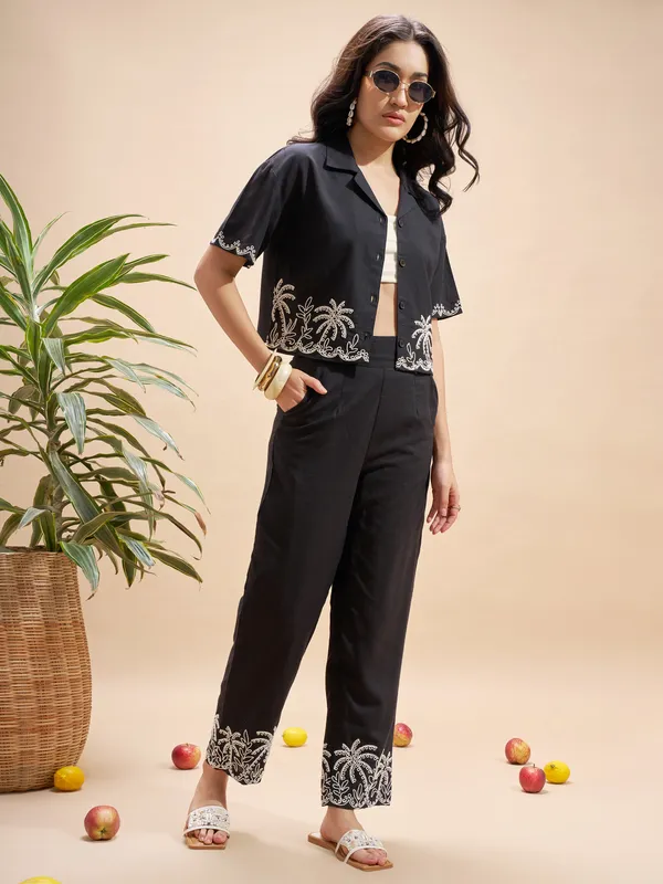 Vara By Vishudh Women Black Regular Fit Casual Trouser