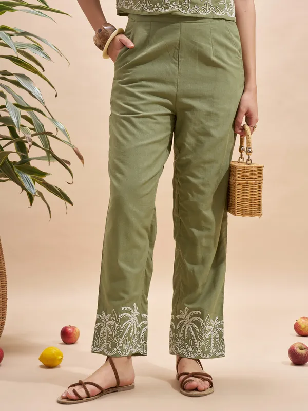 Vara By Vishudh Women Olive Regular Fit Casual Trouser