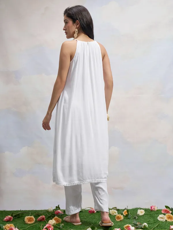 Vara By Vishudh Women White Embroidered Kurta With Trouser