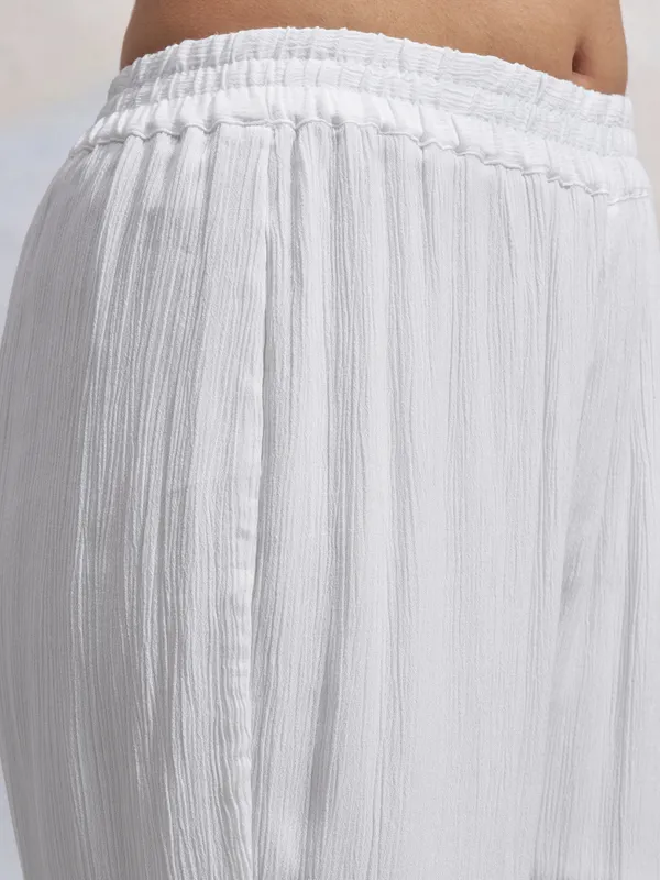 Vara By Vishudh Women White Embroidered Kurta With Trouser