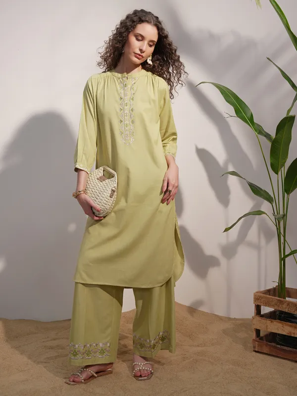 Embroidered Straight Kurta