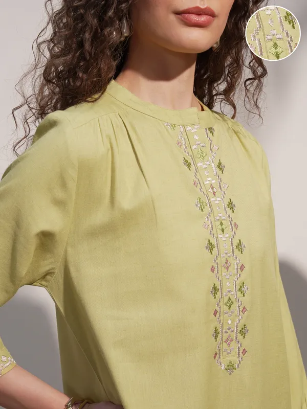Embroidered Straight Kurta