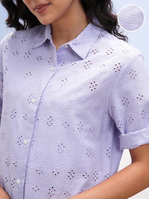 Vara By Vishudh Women Lavender Embroidered Straight Kurta