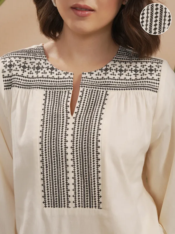 Embroidered Straight Kurta
