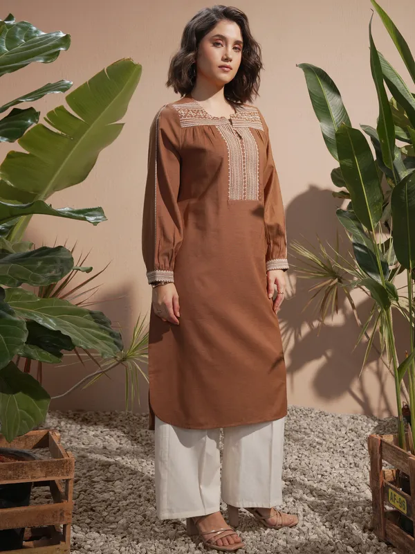 Vara By Vishudh Women Brown Embroidered Straight Kurta