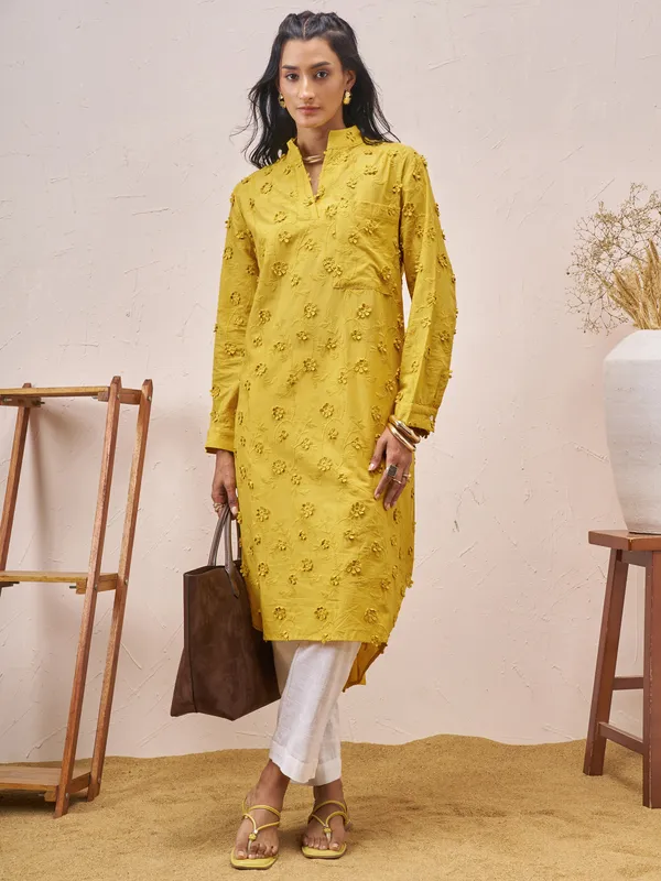 Vara By Vishudh Women Mustard Embroidered Straight Kurta