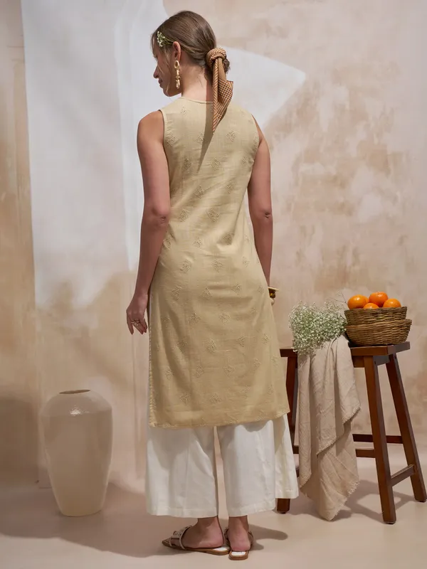 Vara By Vishudh Women Beige Embroidered Straight Kurta