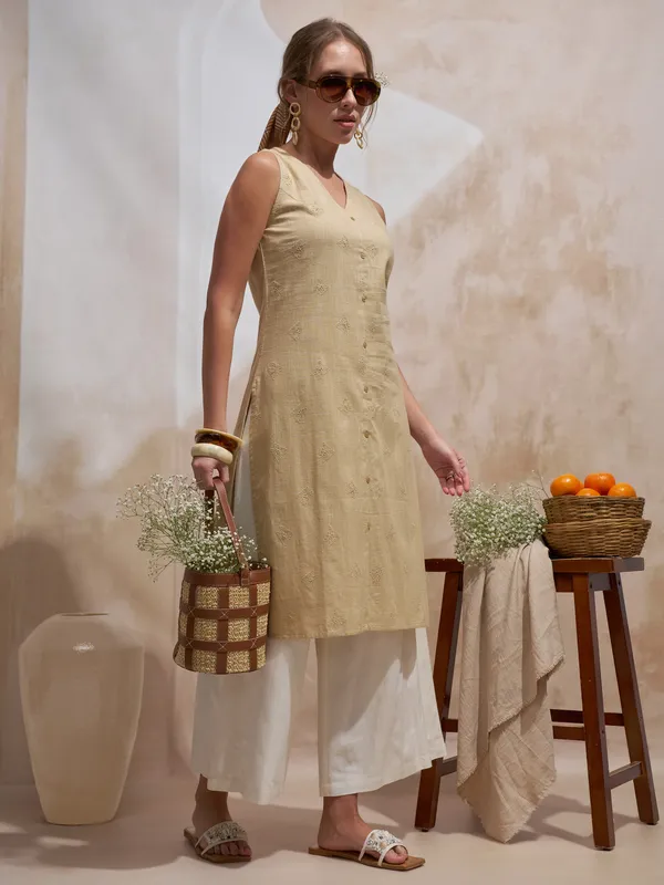 Vara By Vishudh Women Beige Embroidered Straight Kurta