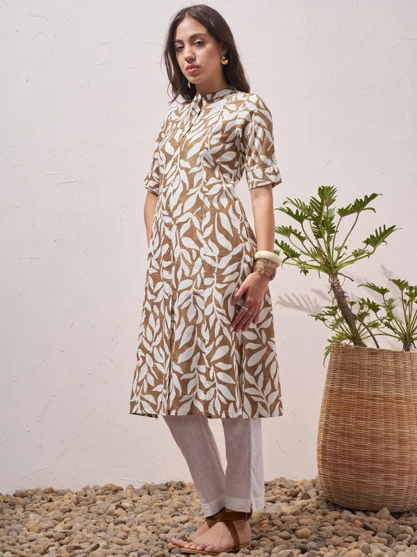 Vara By Vishudh Women Brown Printed Straight Kurta