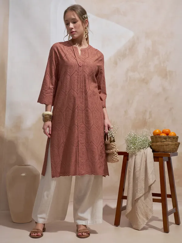 Vara By Vishudh Women Brown Embroidered Straight Kurta