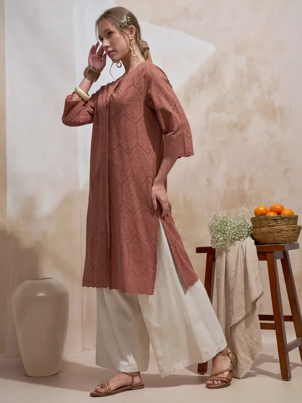 Vara By Vishudh Women Brown Embroidered Straight Kurta