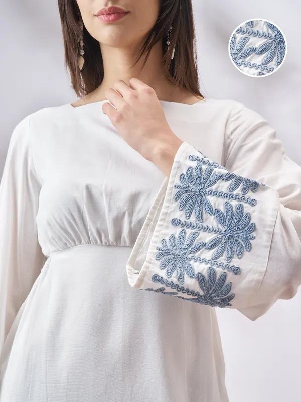 Vara By Vishudh Women Off White Embroidered A-Line Dress